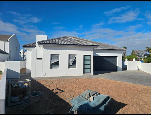3 BEDROOM HOUSE FOR SALE IN SHELLEY POINT